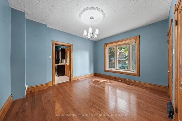 Additional image 9 of 6 THERESA St