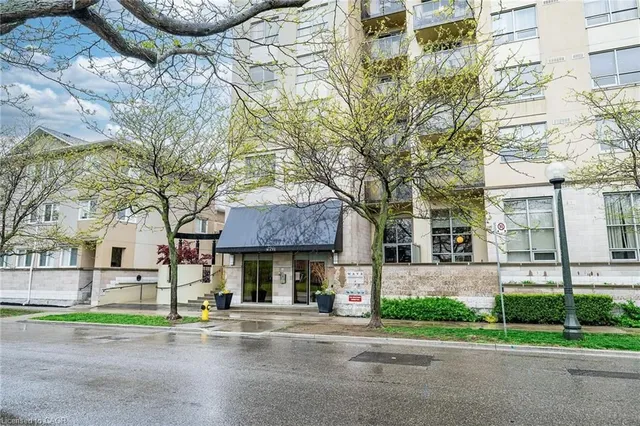 Additional image 2 of 4 Elsinore Path Unit 402