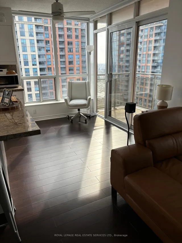 Additional image 11 of 5229 Dundas St Unit 1210