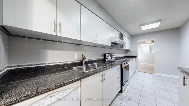 Additional image 13 of 40 Chichester Pl Unit 203