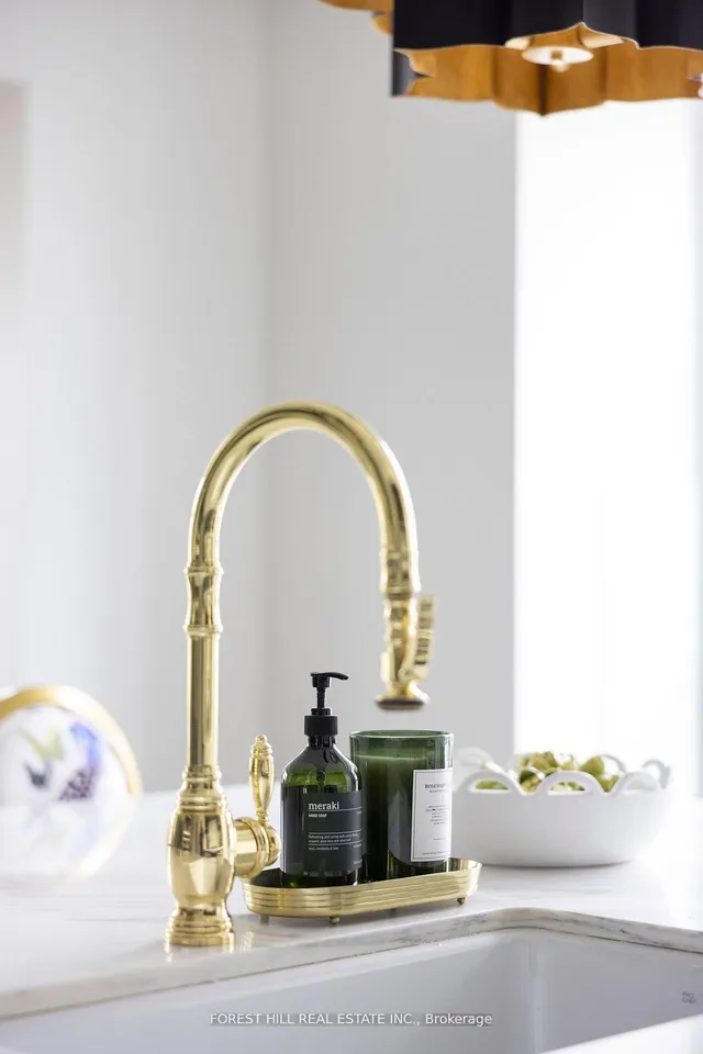 Additional image 29 of 200 Russell Hill Rd Unit 303