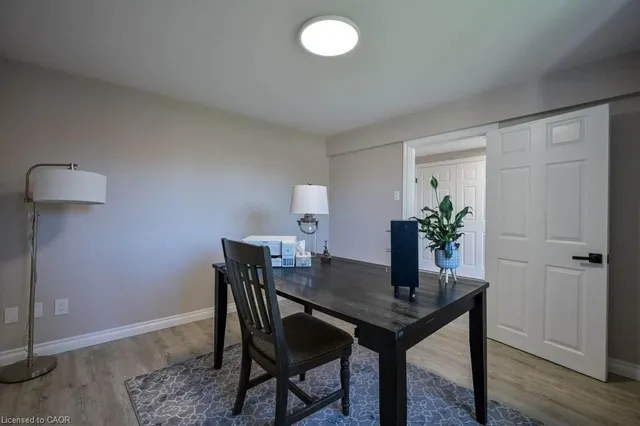 Additional image 32 of 107 Dinison Cres