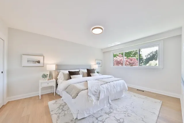 Additional image 24 of 36 Laurelwood Cres