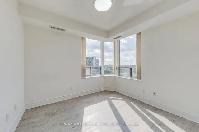 Additional image 33 of 5418 Yonge St Unit 1805