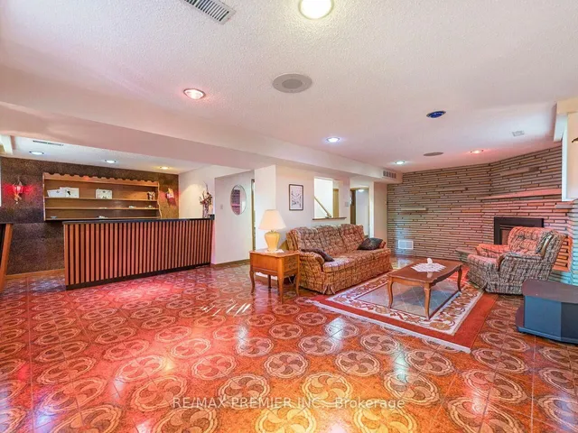 Additional image 39 of 33 Clair Rd