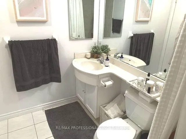 Additional image 11 of 600 Queens Quay Unit 1028