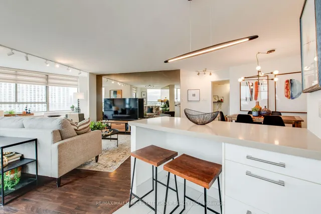 Additional image 7 of 270 Queens Quay Unit 1102