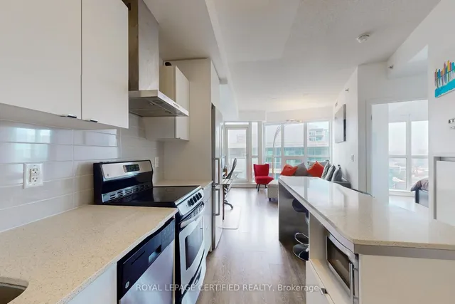 Additional image 18 of 51 East Liberty St Unit 2003