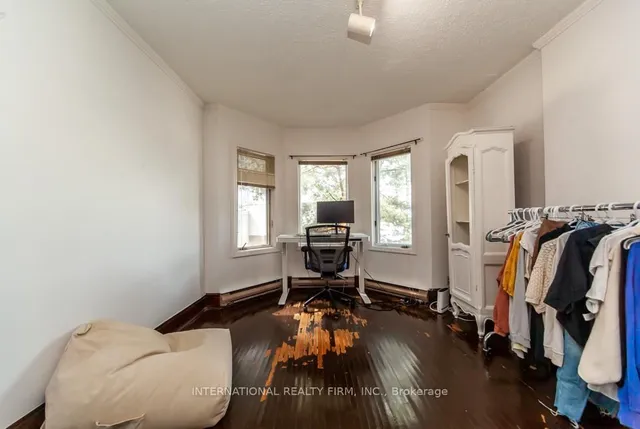 Additional image 28 of 19 Alvin Ave