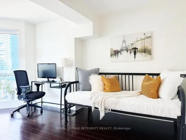 Additional image 19 of 10 Queens Quay Unit 1410