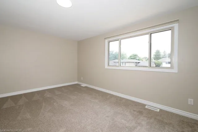 Additional image 19 of 15 Niagara Rd