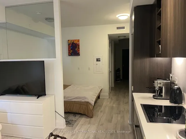 Additional image 6 of 101 Erskine Ave Unit 1606