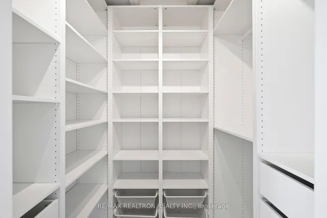 Additional image 30 of 28 Burwood Rd