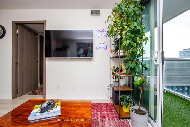 Additional image 30 of 17 Bathurst St Unit 1503