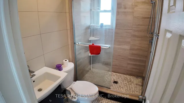 Additional image 15 of 65 Centre Ave