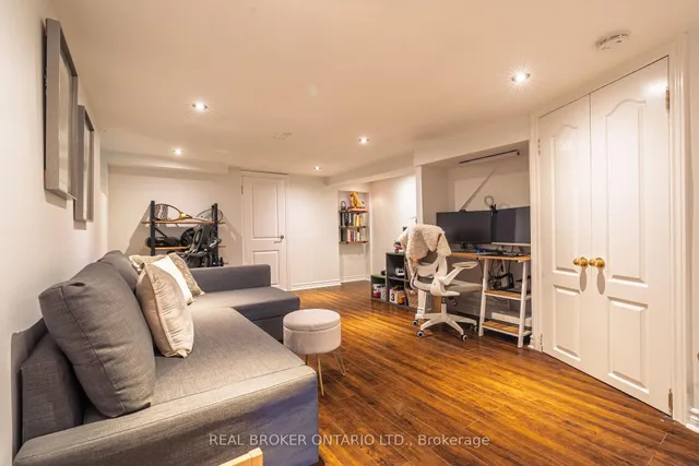 Additional image 35 of 204 Earlscourt Ave