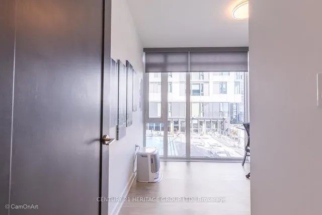 Additional image 9 of 27 Bathurst St Unit 1001