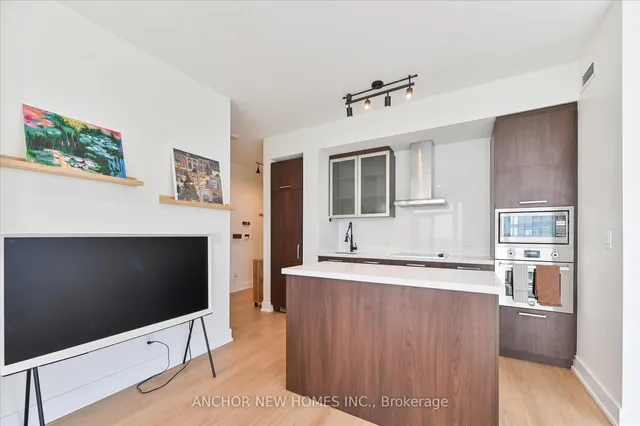 Additional image 16 of 12 York St Unit 4402