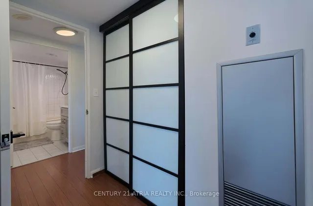 Additional image 30 of 8 Lee Centre Dr Unit 710