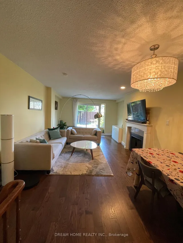 Additional image 4 of 74 Upper Canada Dr Unit 6