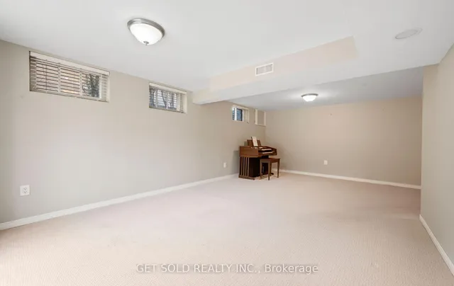 Additional image 29 of 54 Ringway Cres