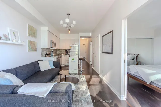 Additional image 14 of 15 Bruyeres Mews Unit 1001