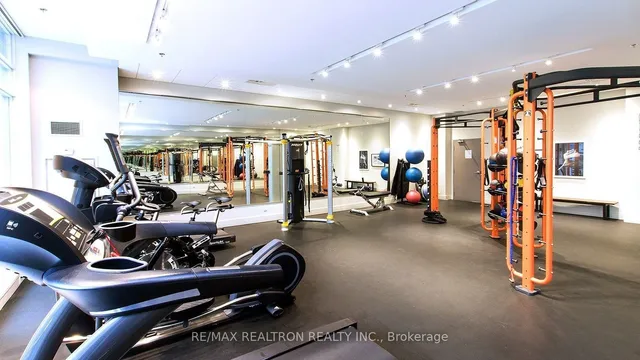 Additional image 29 of 68 Abell St Unit 727