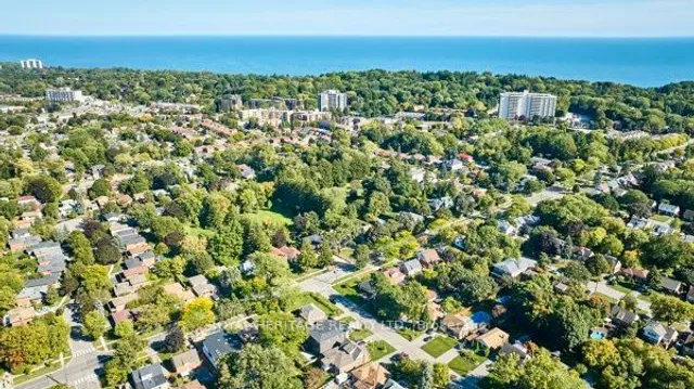 Additional image 34 of 35 Glen Muir Dr