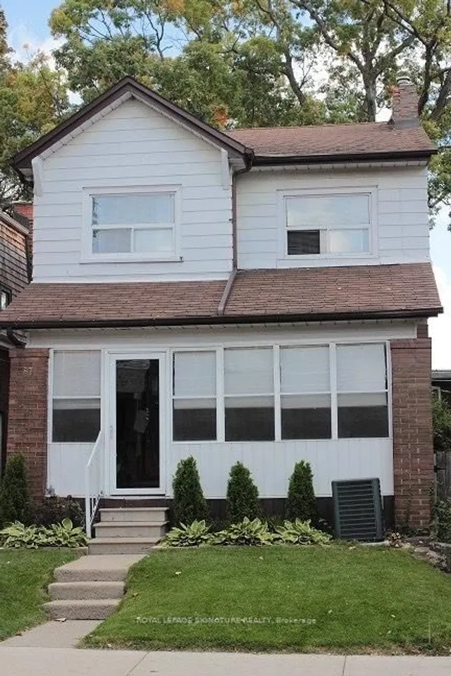 87 Runnymede Rd