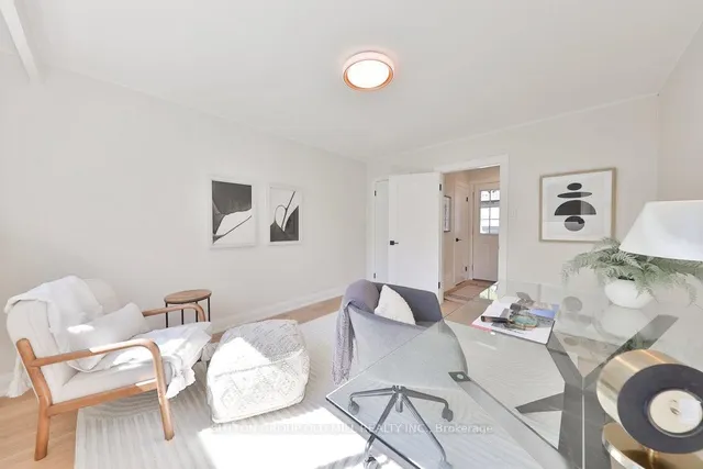 Additional image 20 of 36 Laurelwood Cres