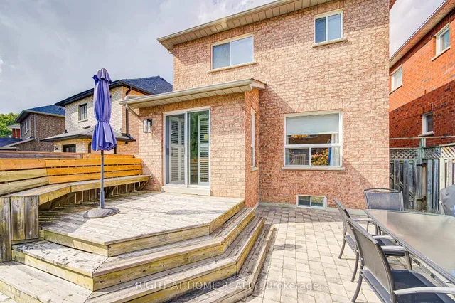 Additional image 37 of 19 Purdy Cres