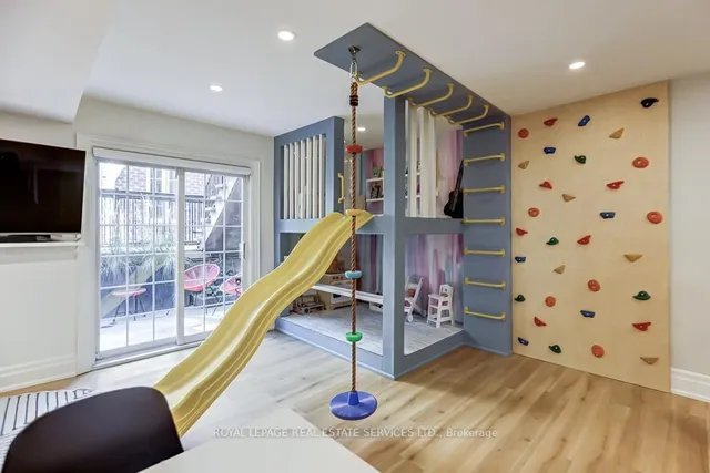 Additional image 40 of 13 Archgate Lane