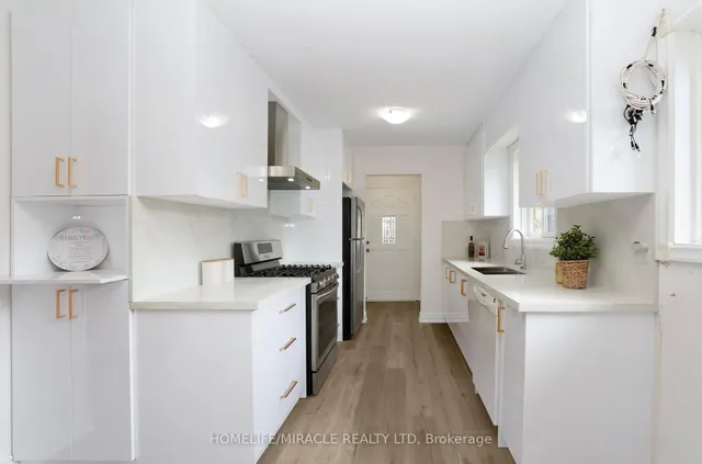 Additional image 8 of 66 Avening Dr