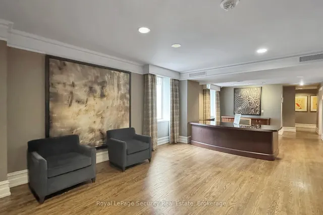 Additional image 32 of 22 Leader Lane Unit 323