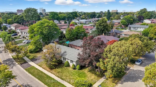 Additional image 38 of 204 Jeffcoat Dr