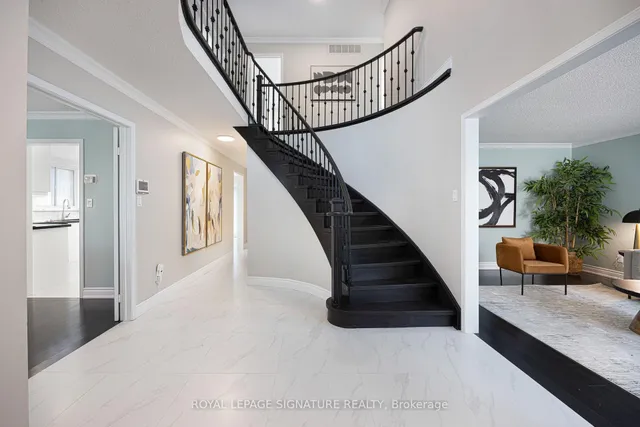 Additional image 4 of 77 Canongate Tr