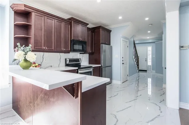 Additional image 10 of 2 Valebrook St