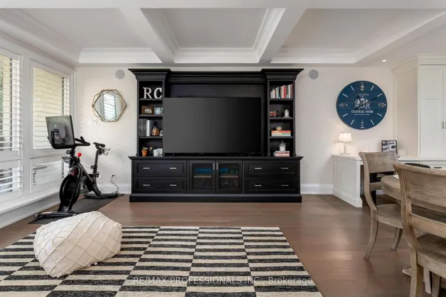 Additional image 18 of 71 Old Mill Rd Unit 304