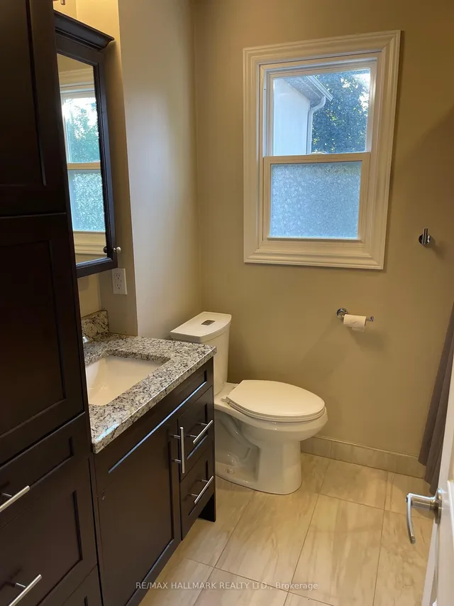 Additional image 20 of 11 Denton Ave