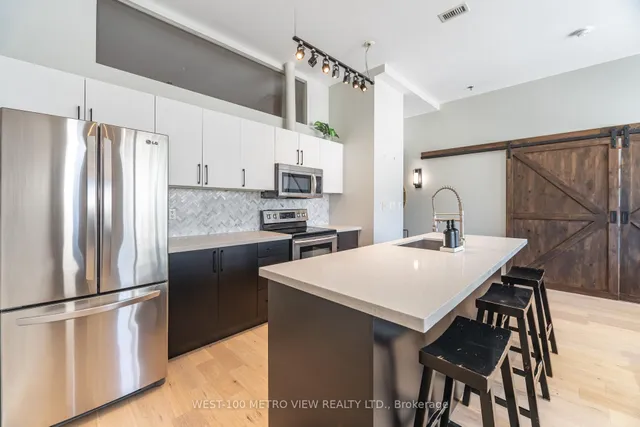 Additional image 10 of 700 King St Unit 710