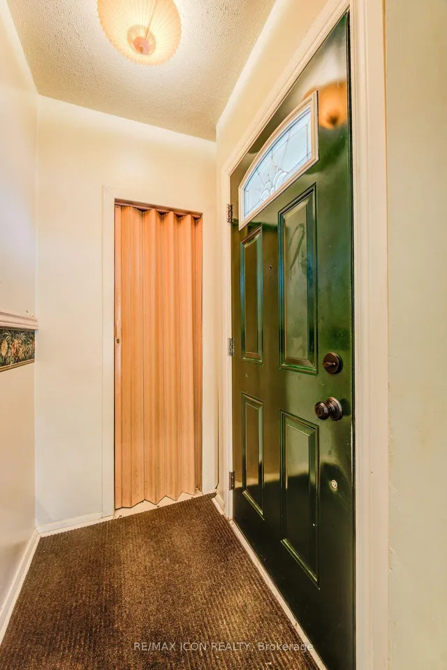 Additional image 9 of 105 Lorne Cres