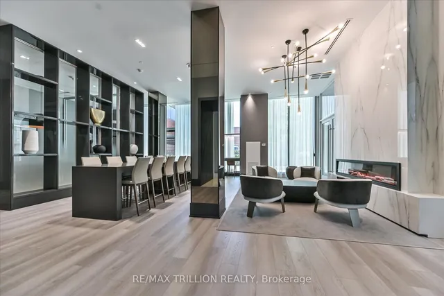 Additional image 34 of 250 Lawrence Ave Unit 801