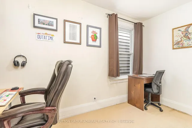 Additional image 15 of 85 Newmarket Ave