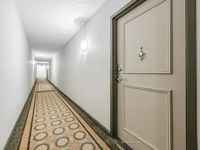 Additional image 30 of 40 Sunrise Ave Unit 104