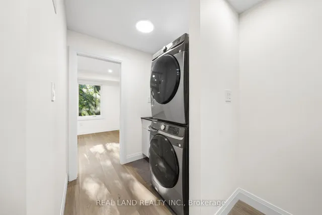 Additional image 30 of 30 Winnifred Ave