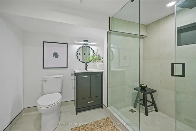 Additional image 39 of 238 Coleridge Ave