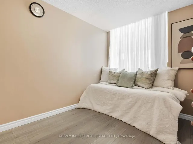 Additional image 21 of 2550 Lawrence Ave Unit 211