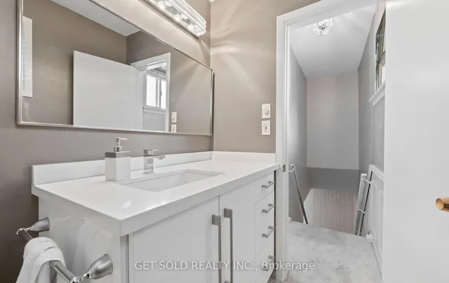 Additional image 25 of 54 Ringway Cres