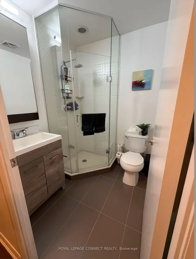 Additional image 22 of 500 Sherbourne St Unit 812