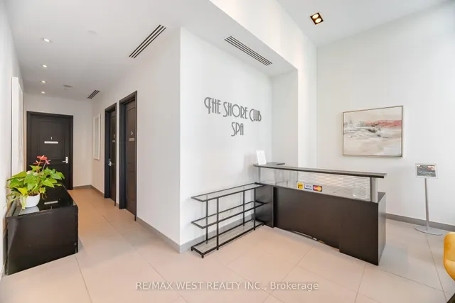 Additional image 39 of 88 Park Lawn Rd Unit 1612